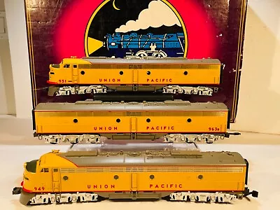 NIB 1990s MTH 20-2208-1 O Scale 3-Rail Union Pacific EMD E-8 ABA Locomotive Set • $255