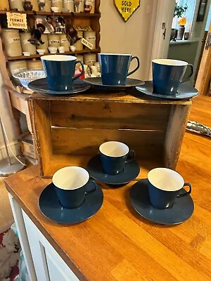 Vintage Melaware Melamine – Dark Blue Set 6 Tea Cups & Saucers – Great! • £11.99