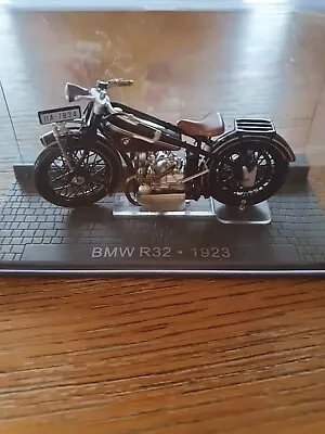 BMW R32 1923 -1:24  Scale   Motorbike Model From Ixo Museum.  • £13.99