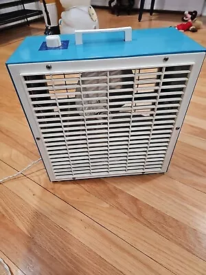 Vintage Lakewood Smaller 2-Speed Turquoise Colored Box Fan 14x14 Model C-122X  • $103.33