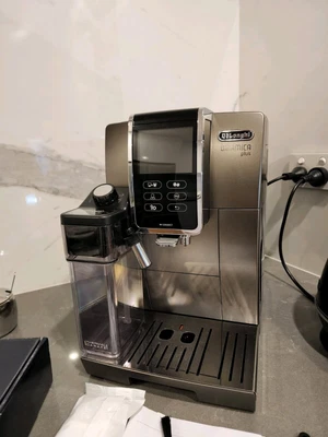 $700 • Buy Coffee Machine Delonghi Dinamica Plus