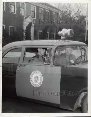 1956 Press Photo Pair Of Massachusetts State Police In Squad Car - Lrb37143 • $24.88