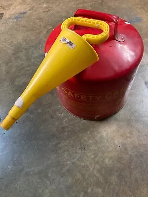 Vintage EAGLE 5 Gallon Safety Gas Can Nice Condition Gallon Model UI-50-S TYPE • $31.95