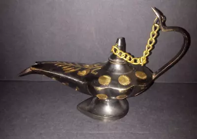 Genie Lamp Vintage Collectible Black And Gold • $25