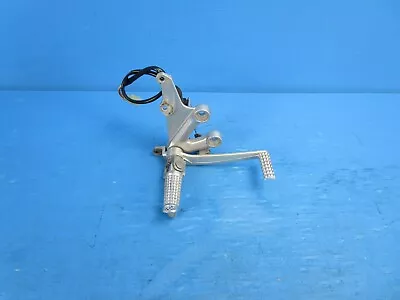 04 05 2004 2005 Suzuki Gsxr 600 750 Right Rearset Rear Set Foot Peg Bracket Oem • $59.95