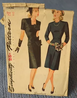 Vintage SIMPLICITY Unprinted SEWING PATTERN #1052 ~ MISSES' DRESS • $16.50