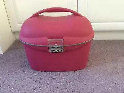 Samsonite Hard Shell Vanity Case Red With Combination Lock  • £16.50