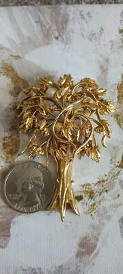 Vintage Goldtone Tree W/ Faux Pearl Brooch • $5.95