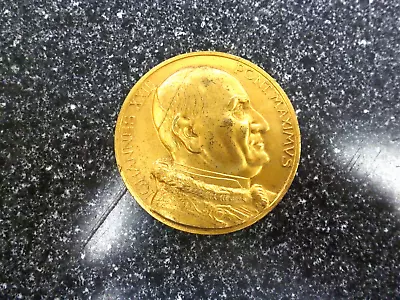 VATICAN POPE JOHANNES XXIII Gold Tone MEDAL • $19.99