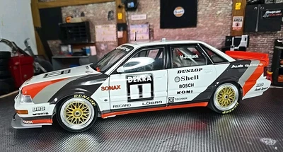 Miniature Minichamps Audi V8 Quattro DTM 1990 N°45 Röhrl 1/18 - état Neuf