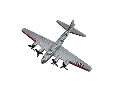 Boeing B-17 Flying Fortress Memphis Belle Bomber Diecast Model Dyna-Flites #A159 • $8.99