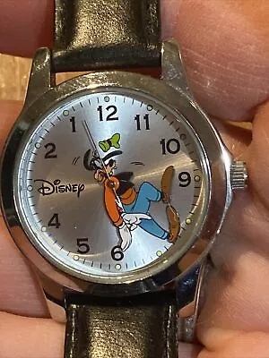 Disney’s Goofy Watch W/ NEW BATTERY & By SII MUO945 MINUTE HAND Works Backwards! • $49.99