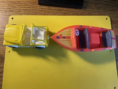 Gay Plastics Co. 1/24 Jeep 5.75”& Vintage Plastic Boat 8” Long Used Made In Usa • $18.88