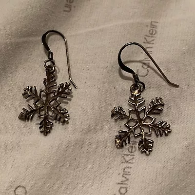 $10.95 • Buy 925 Sterling Silver Snowflake Earrings