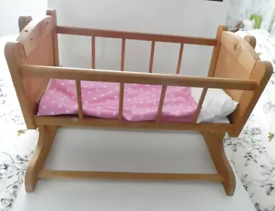 Wood Rocking Baby Dolls Cot With Bedding   20  X 9  • £22.50