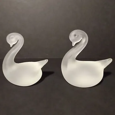 Vintage Titan Art Glass Pair Of Frosted Glass Swans 2 Hand Blown Figurines • $20