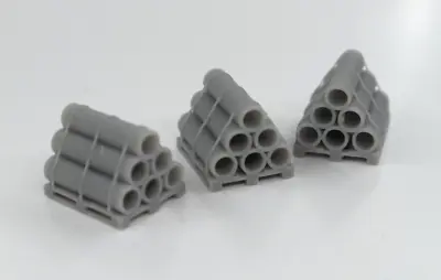 Model Railway Layout Miniature Scenery Palletised Pipes 1:76 OO Gauge Hornby X6 • £6.99