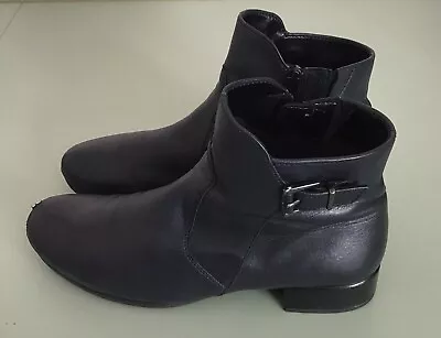 Gabor Navy Leather  Low Heel Ankle Boots Size 5.5 • £0.99