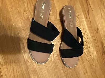 Toms Mariposa Sandals Sz 8 Black Suede Slip On 2 Strap Slide Shoes Block Heel • $13