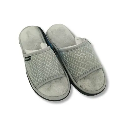 Isotoner Women's Slide Slippers 7259 • $15.75