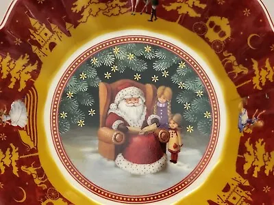 Villeroy & Boch Toys Fantasy Fluted Bowl Santa And Child • $25