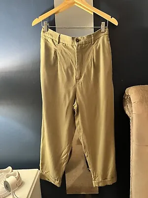 Zara Khaki Green Large Cropped Tapered Leg Chinos • £2.50