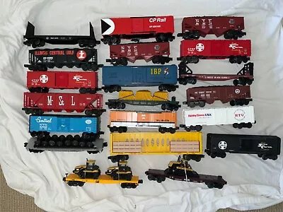 Big  Lot 20 Lionel Trains Freight Cars Excellent Plus All W/ Diecast Trucks • $45