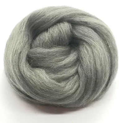1 Lb GRAY Wool Roving Merino Grey Wool Roving Gray Roving Gray Wool Top • $25.48