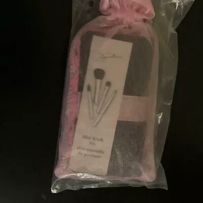 Mary Kay Makeup Brushes Mini Combo Set • $12.50