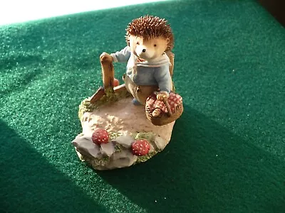 Villeroy And Boch Foxwood Tales Willy Hedgehog Figurine- So Cute !! • $12.95