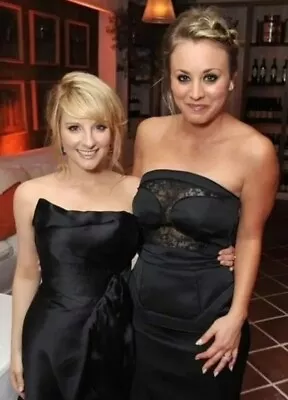 Kaley Cuoco & Melissa Rauch Actress Big Bang Theory 8x10 PHOTO PRINT • $6.98