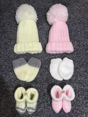 New Hand Knitted Baby’s Hats Mittens And Booties 0/3 Months Bundle  • £5.50