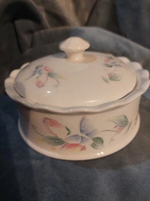 £9.99 • Buy Vintage Aynsley Little Sweetheart Bone China Powder Bowl Trinket Box With Lid