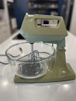 Vintage Sunbeam MixMaster Stand Mixer With Glass Bowl • $30