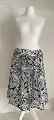 £4.80 • Buy Floral Grey Skirt Cottagecore Size 14