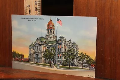 Vintage Postcard Linen Delaware County Courthouse Muncie Indiana Unused   • $4