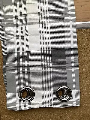 £5 • Buy Curtains Eyelet 117 X 137 Cm Grey And Cream Check