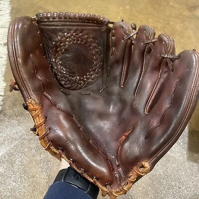 Vintage Hank Aaron MacGregor Leather Baseball Glove RTH Autograph Model G75￼K ￼ • $35