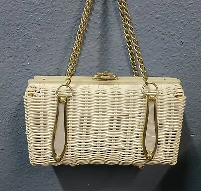 Vintage 1950s White Wicker Rattan Handbag  Chain Strap Iredescent Embelish Purse • $28.75