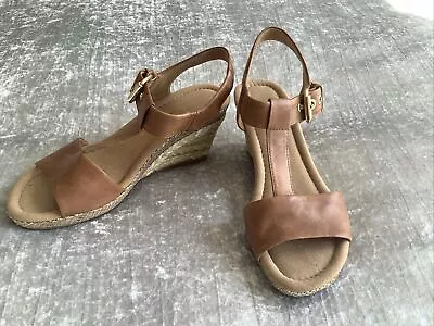 Gabor Size 7 G Tan Wedge Sandle • £4