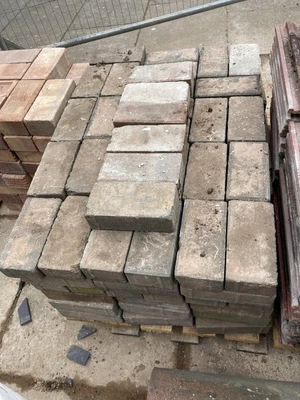 £30 • Buy 120 Used Red And Black Paving Bricks