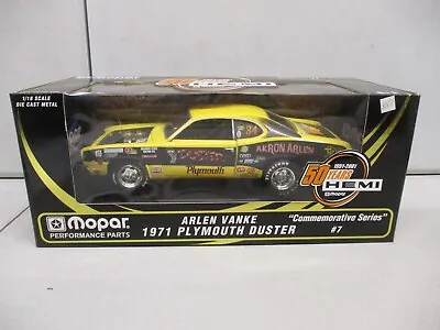 Ertl 50 Years Hemi Arlen Vanke 1971 Plymouth Duster 1/18 • $99.99