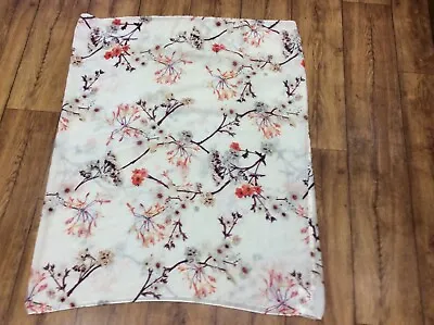 H&M - Scarf Cream With A Floral Pattern Multicoloured (Casual Style)  • £2.50