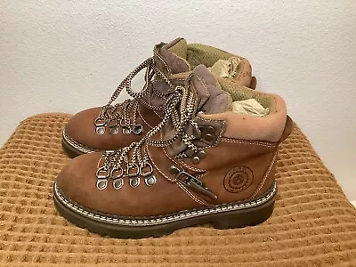 VTG Candies Hard Wear Leather Womens 7 Chunky Lug Sole Hiking Boots Y2K Gorpcore • $48.90