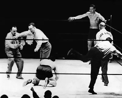 1938 Boxers Joe Louis Vs Max Schmeling Heavyweight Rematch Black And White 8x10 • $3.99