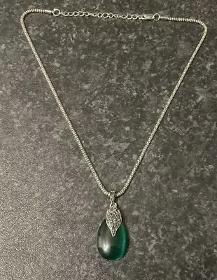 Preloved  Marcasite Pendant Necklace Emerald Green Glass Stone Silver Tone 40cm • £7.95