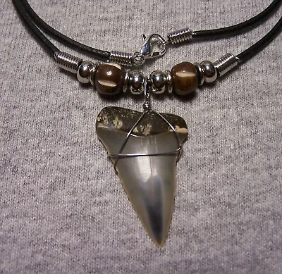 Mako Shark Tooth Necklace 1 1/2  Sharks Teeth Fossil Jaw Megalodon Scuba Diver • $16