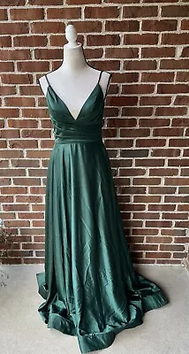 La Femme Dress Women’s Size 8 Emerald Green Maxi Gown New Prom • $45
