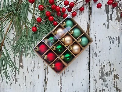 £9.95 • Buy Box Of 12 Mini Multi-Coloured Laquered Christmas Glass Baubles By Gisela Graham
