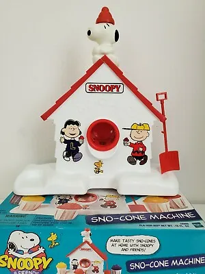 Vtg Hasbro Snoopy And Peanuts Sno-Cone Machine Snow Cone Maker #28805 • $12